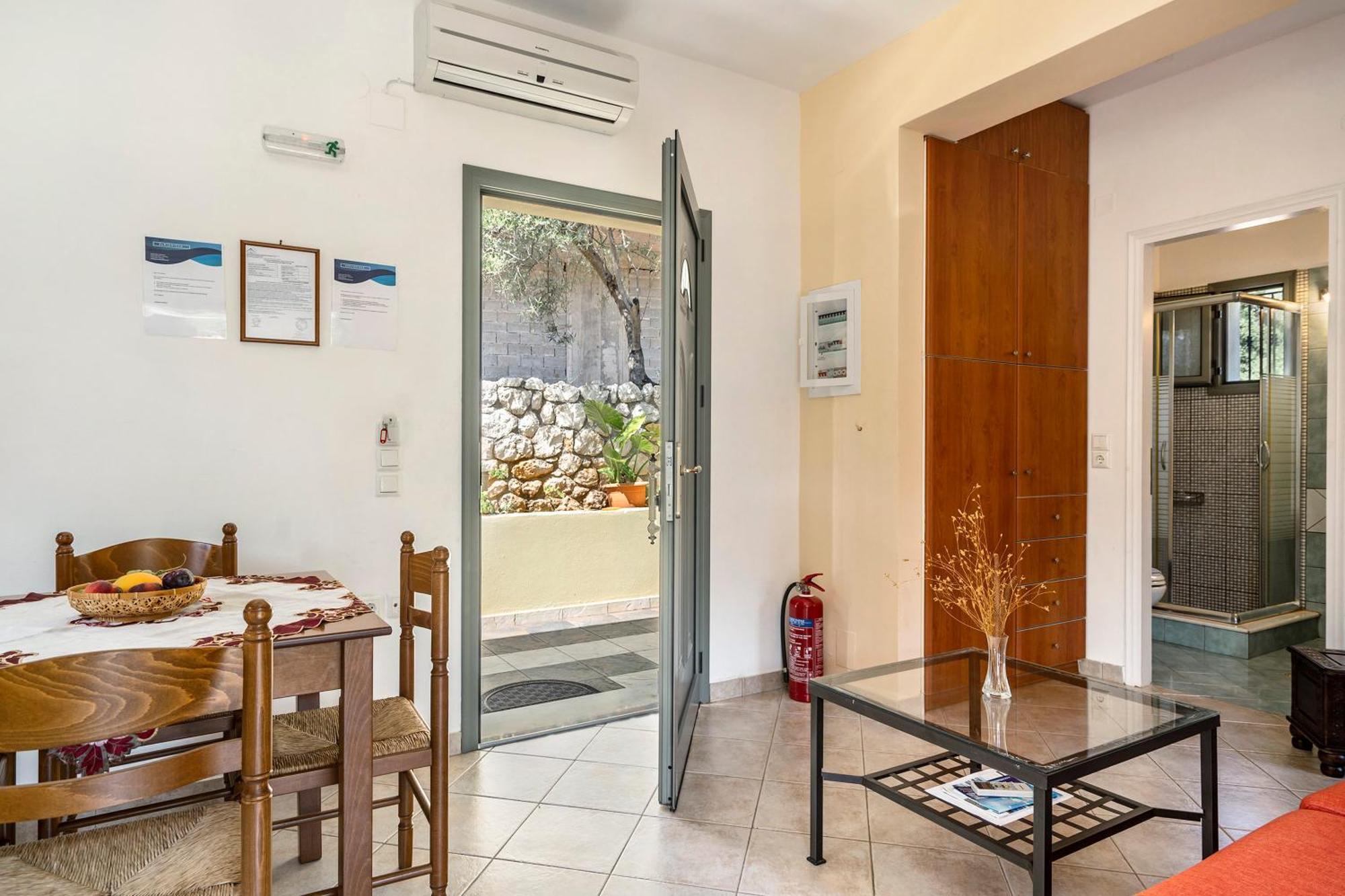 Alkionides Apartment 2 Agios Nikitas Exterior photo